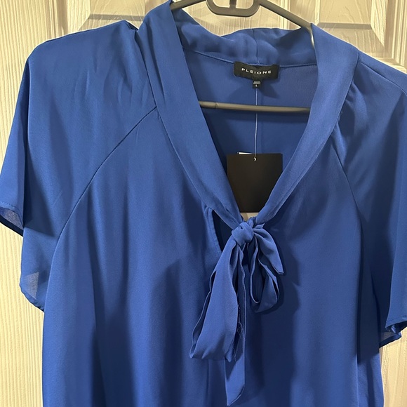 Pleione Short SleeveBlouse with Front Tie Detail in Cobalt Blue | Size L - Picture 2 of 3